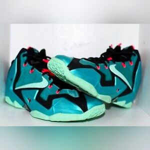 Nike LeBron 11 'South Beach' 9.5
